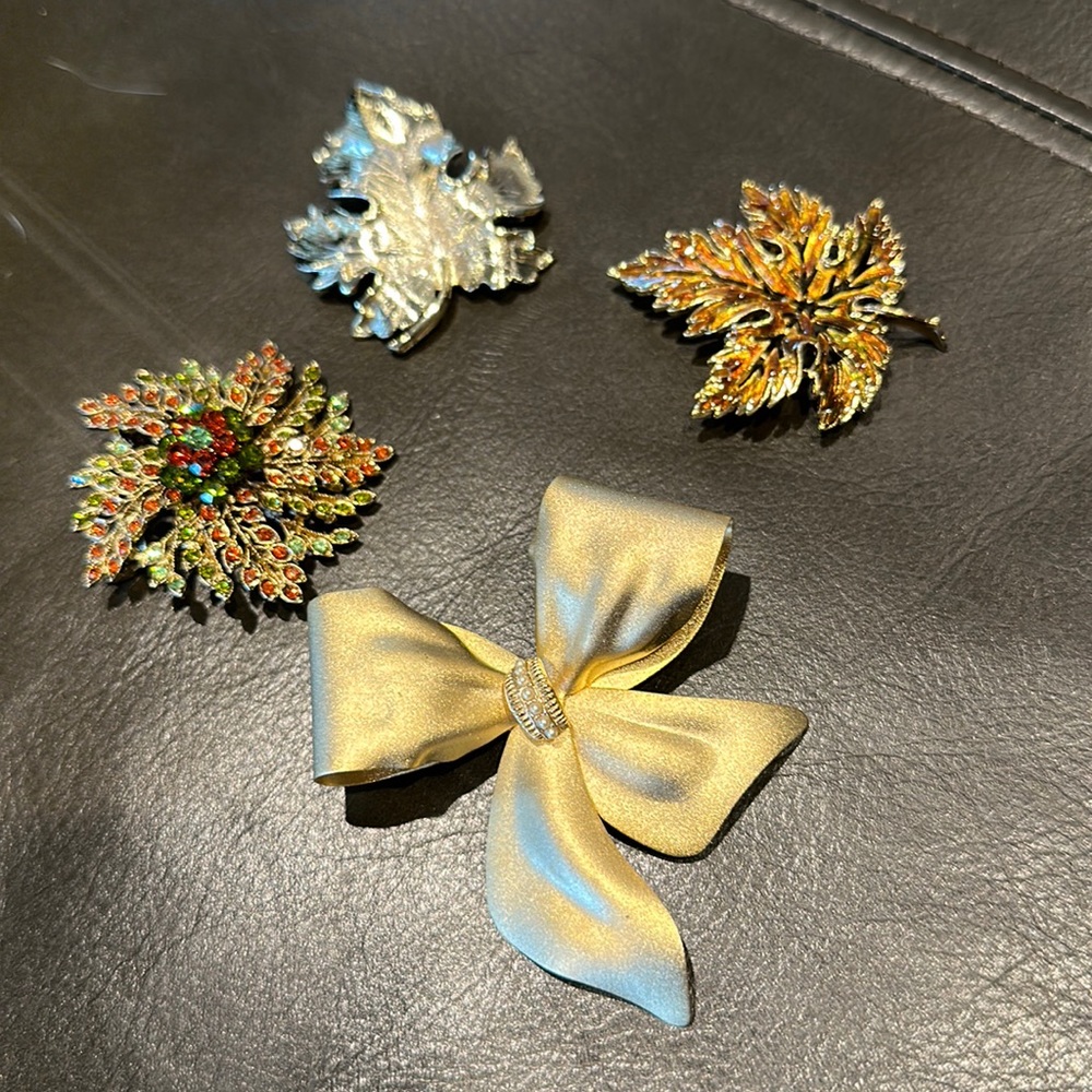 COPY - Brooch Collection Gold Tones 4 Pins